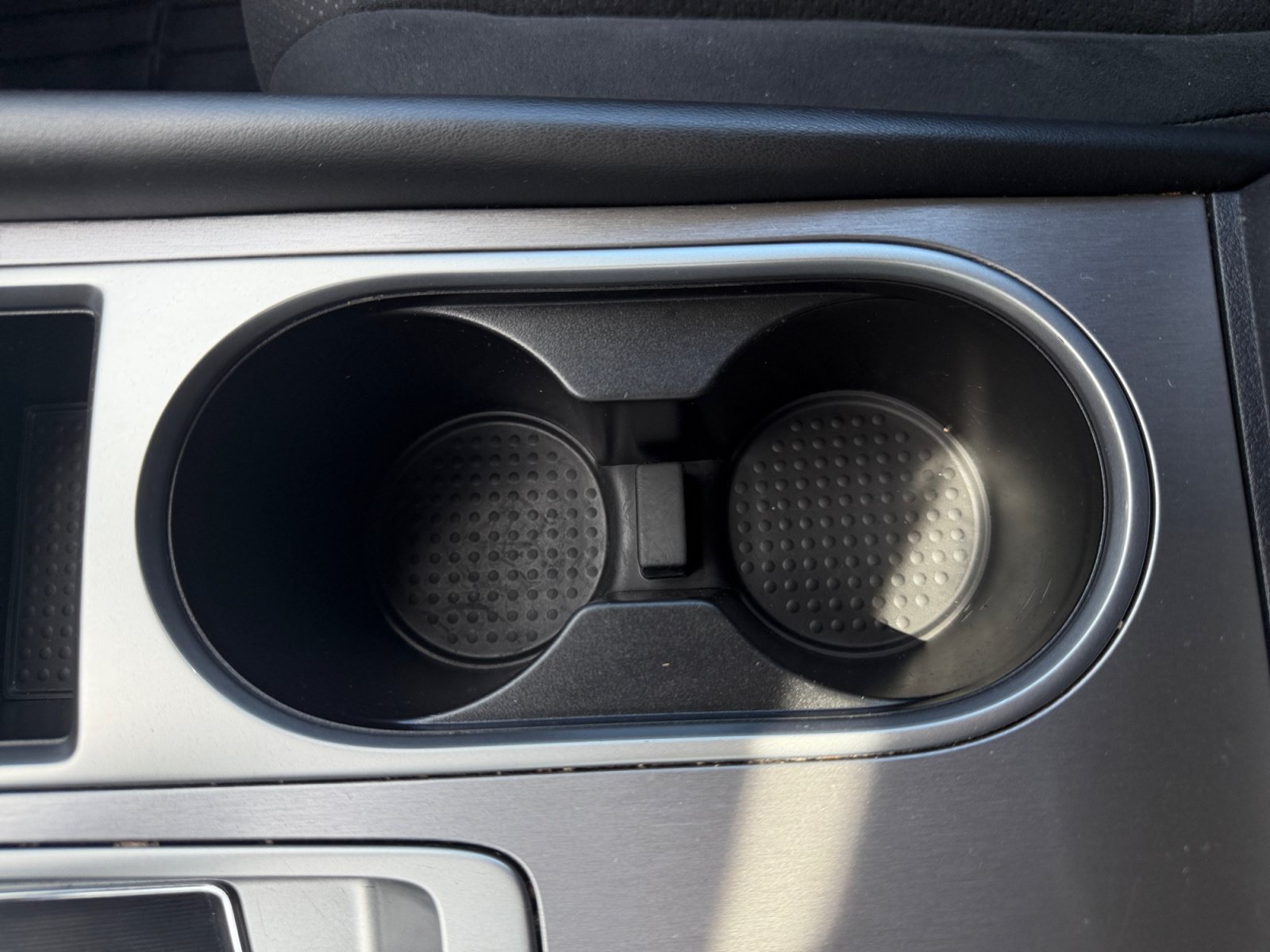 Used 2020 Brilliant Silver Metallic Nissan SV image 23
