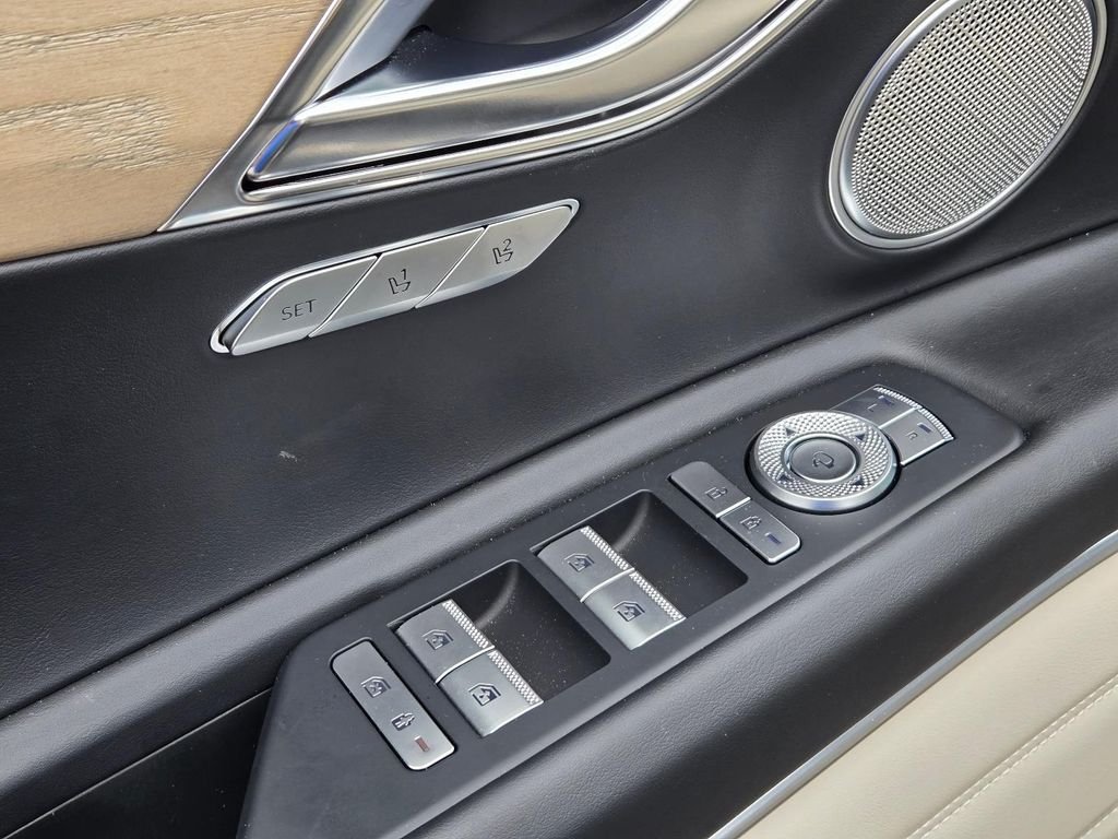 2024 GENESIS GV80 - Photo 14