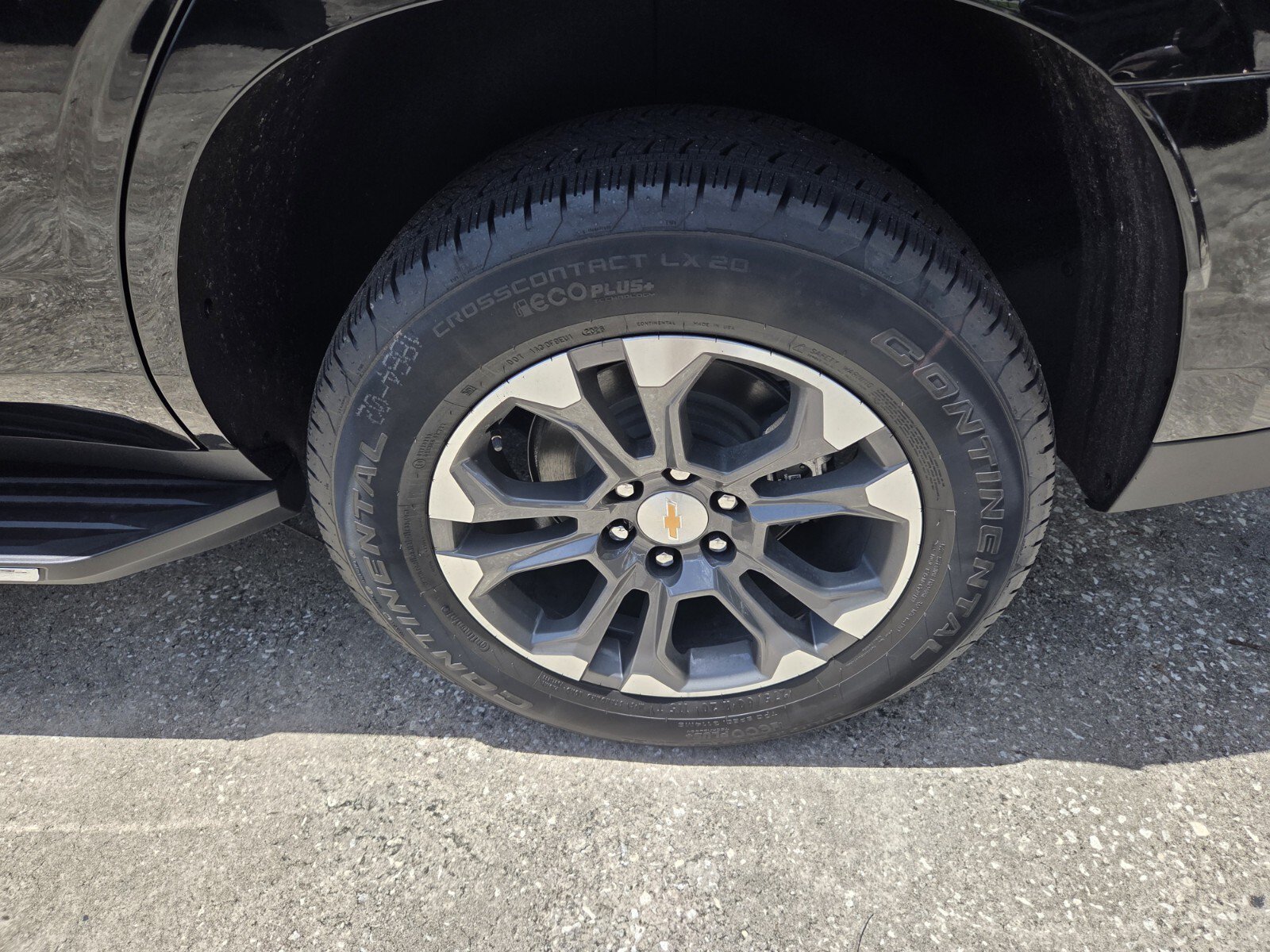 2026 Chevrolet Tahoe LT - Photo 19