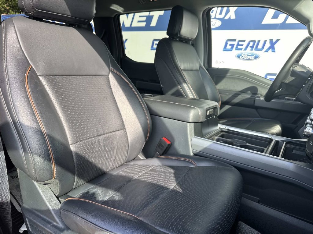 Used 2025 Gray Ford Lariat image 28