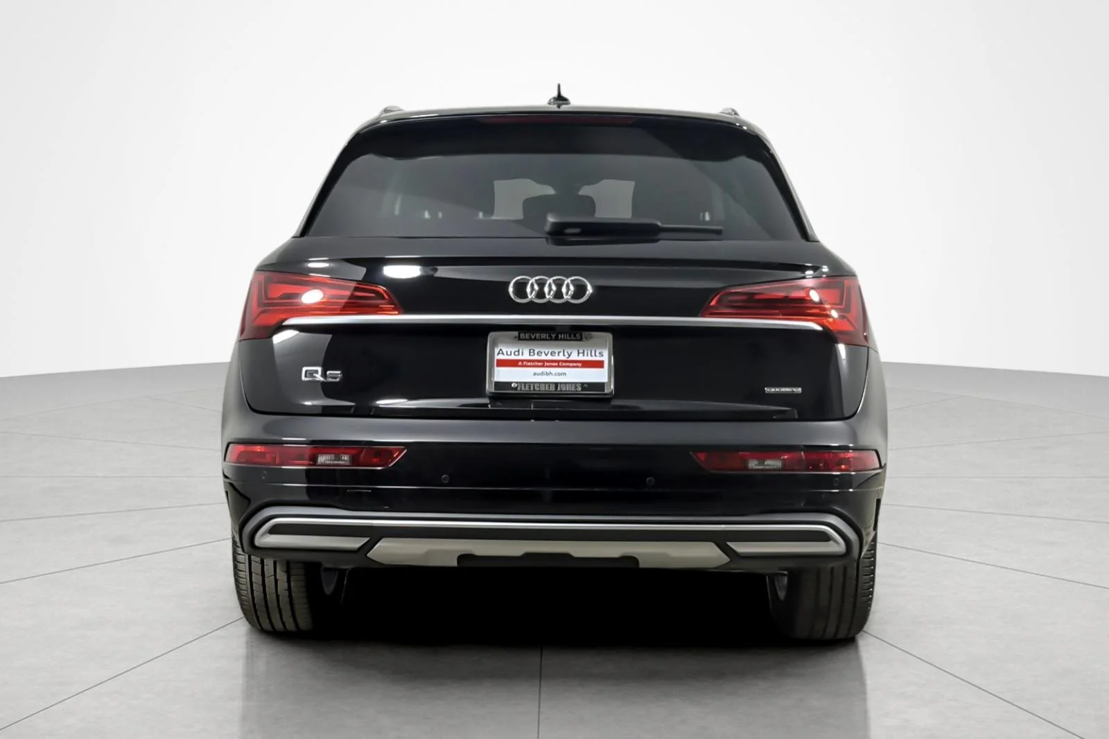 Used 2023 Brilliant Black Audi Premium 40 TFSI quattro image 4