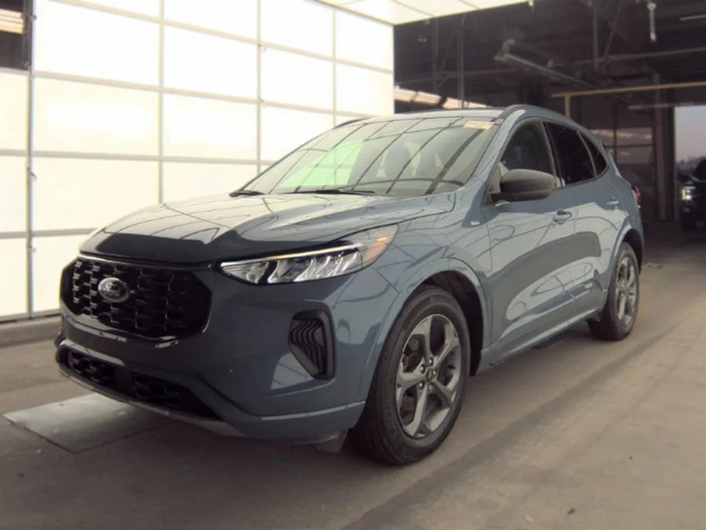 Used 2023 Vapor Blue Ford ST-Line image 2