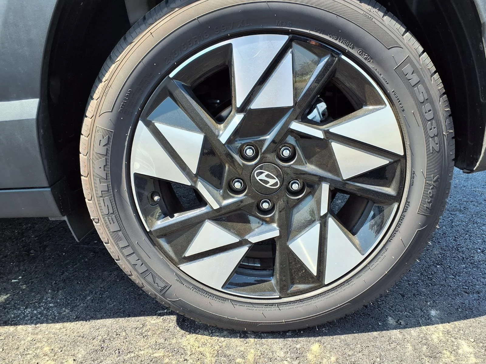 Used 2025 Cyber Gray Metallic Hyundai SEL image 29