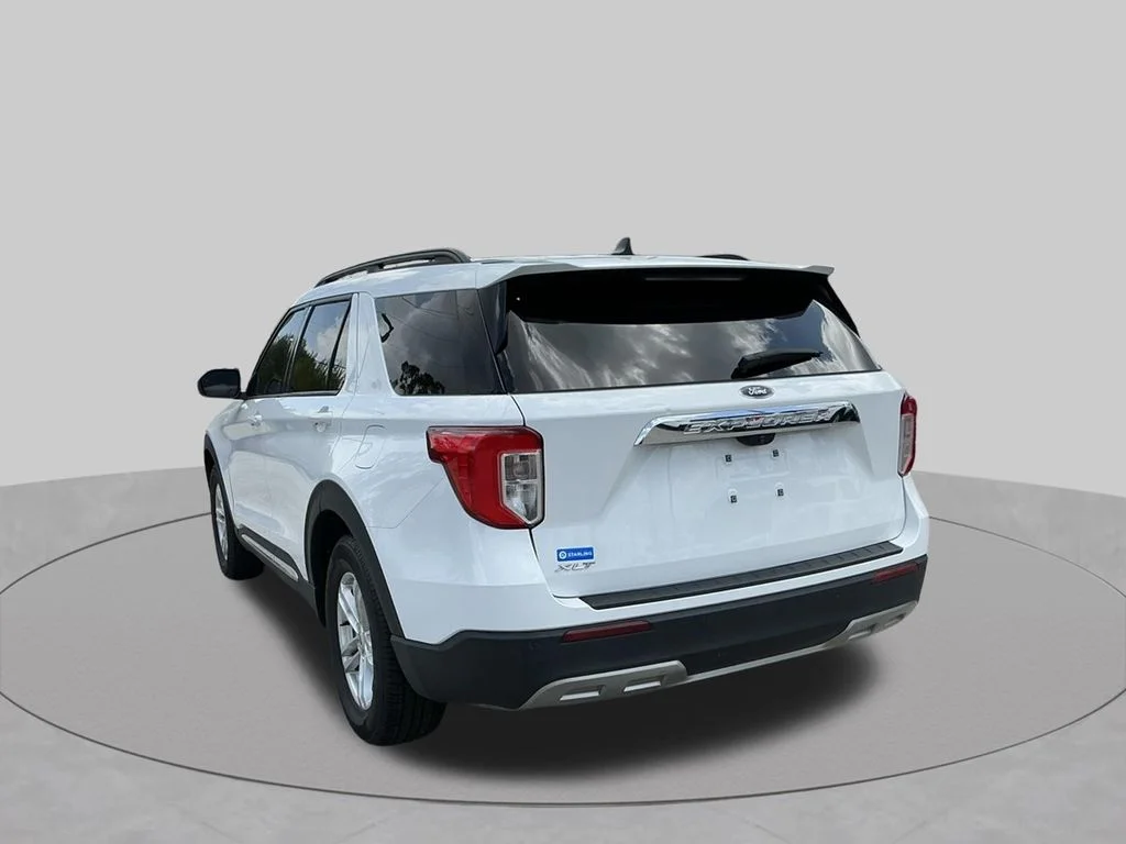 Used 2023 White Ford XLT image 7