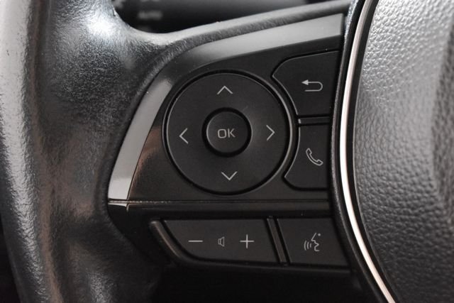 Used 2024  Toyota SE image 21