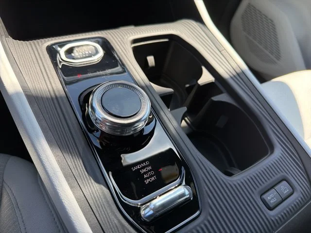 New 2026 Black Jeep Laredo image 19