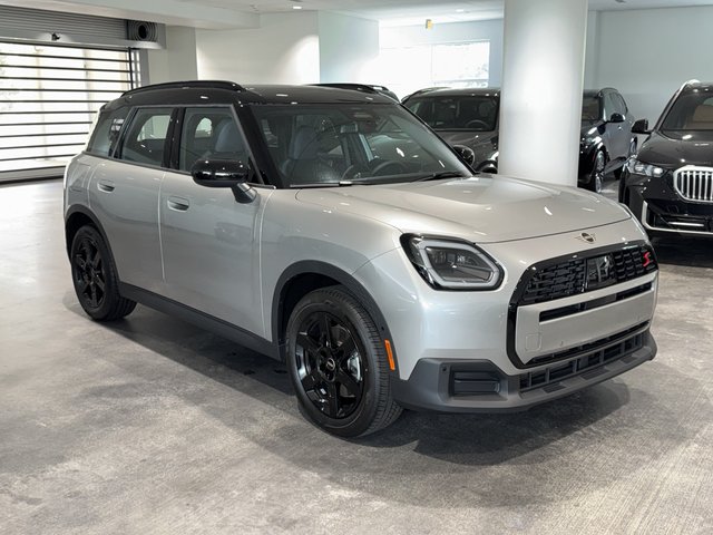2027 MINI Countryman Signature Plus
