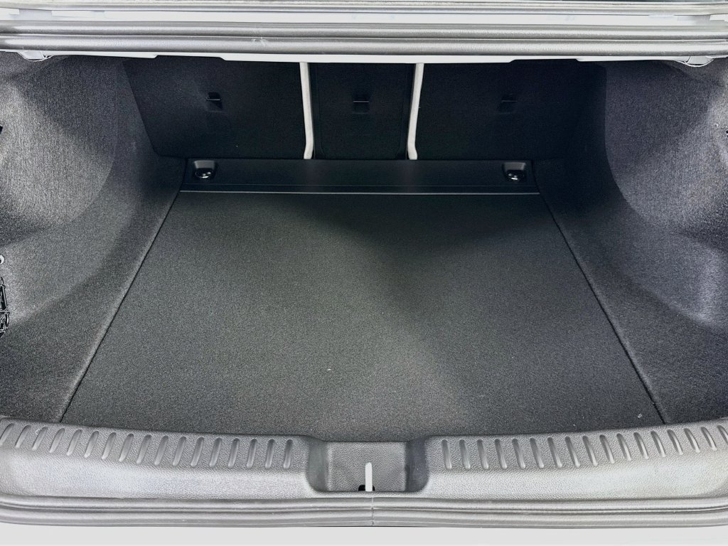 New 2027 MANUFAKTUR Alpine Grey Mercedes-Benz CLA 220 image 27