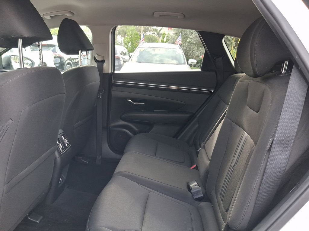 Used 2024 White Hyundai SEL image 9