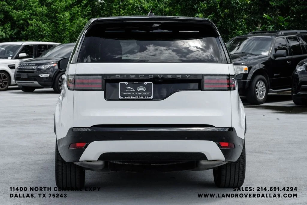 Used 2025 White Land Rover Dynamic SE image 6