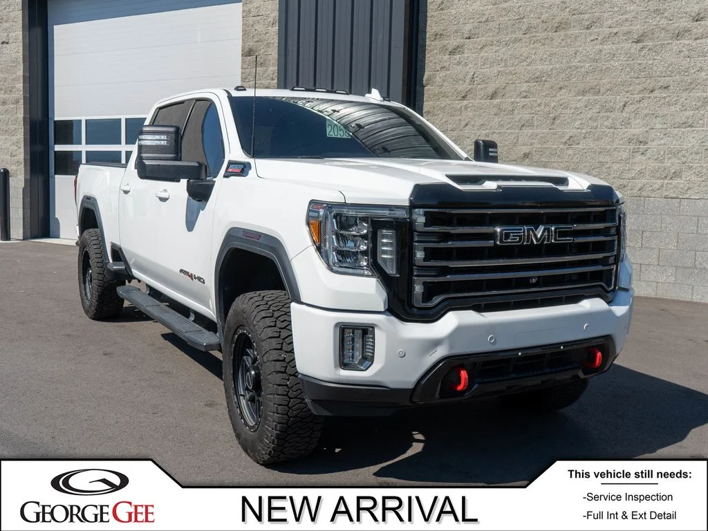 2020 GMC Sierra 4WD Crew Cab Standard Box AT4's photo