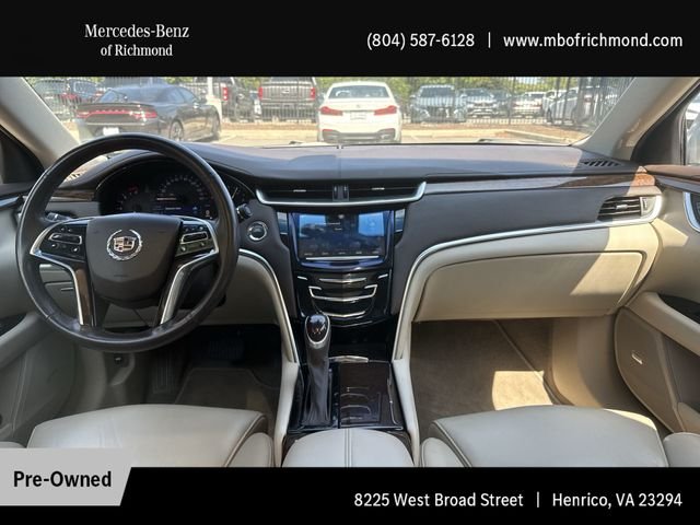 Used 2013 Silver Cadillac Luxury image 17