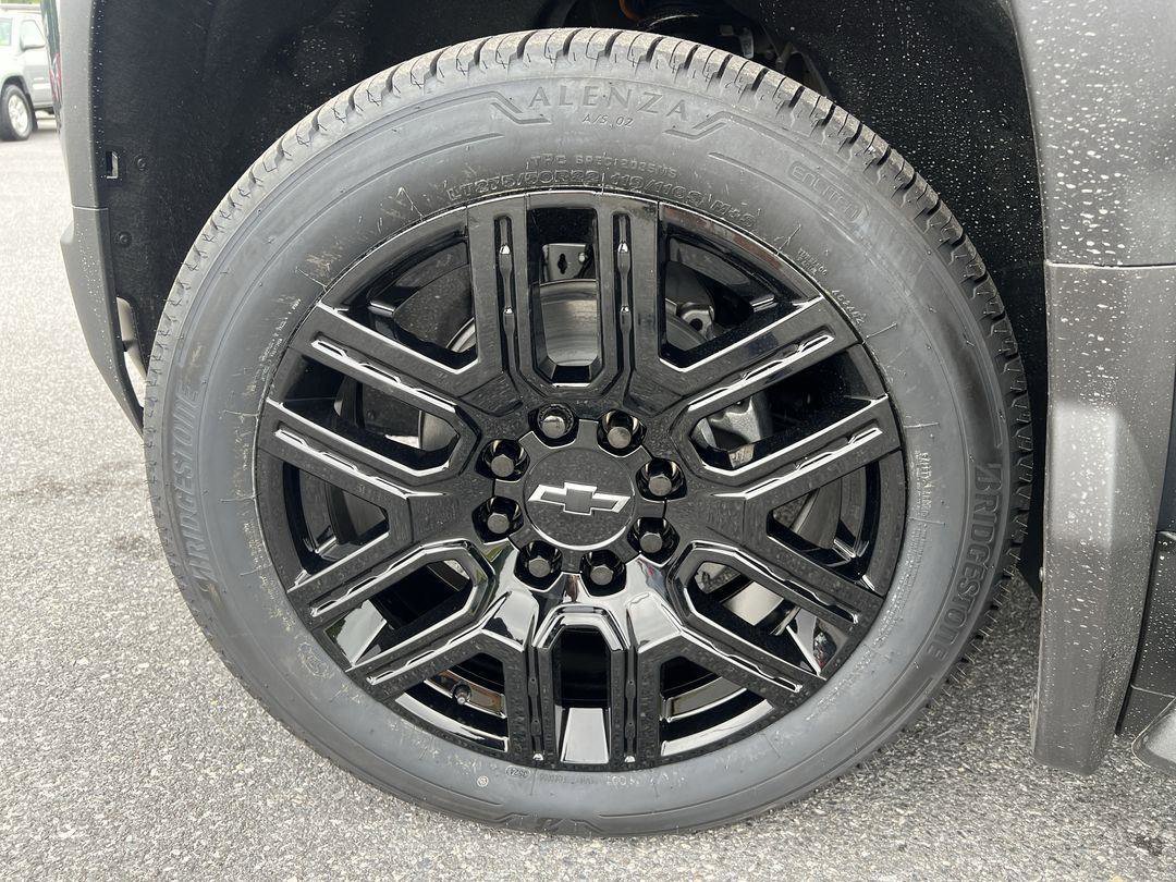 2026 Chevrolet Silverado EV LT - Photo 11