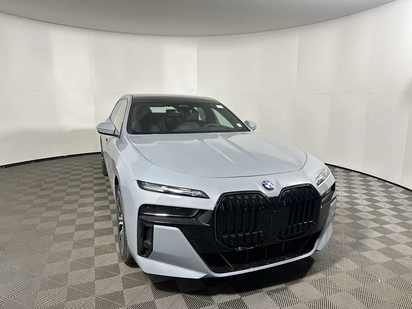 New 2026 Brooklyn Grey Metallic BMW 760i xDrive image 6