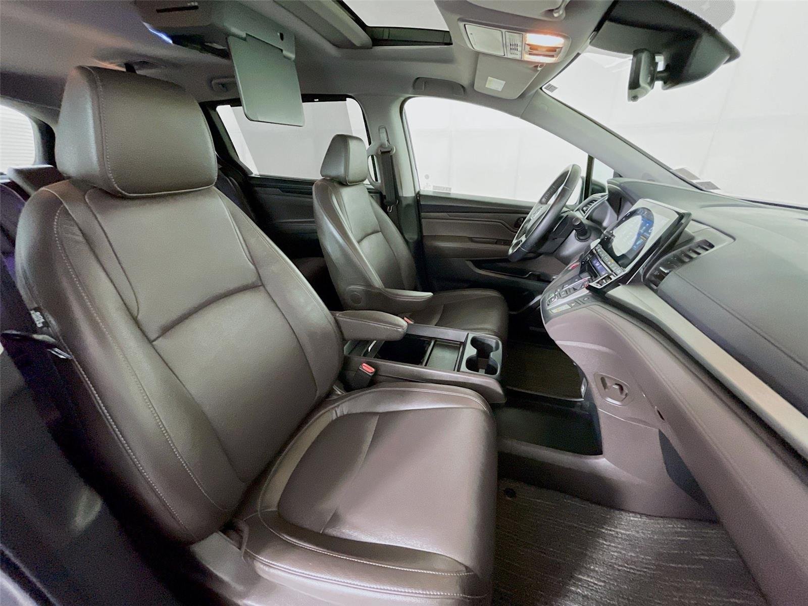 Used 2022 Lunar Silver Metallic Honda EX-L image 34