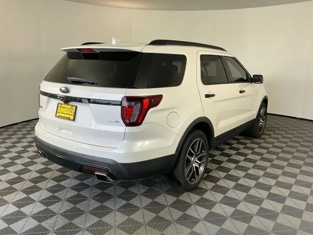Used 2016 White Ford Sport image 5