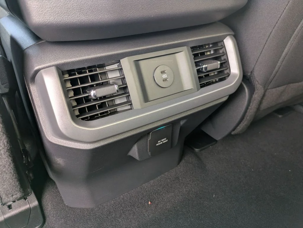 New 2026 Carbonized Gray Metallic Ford XLT image 42