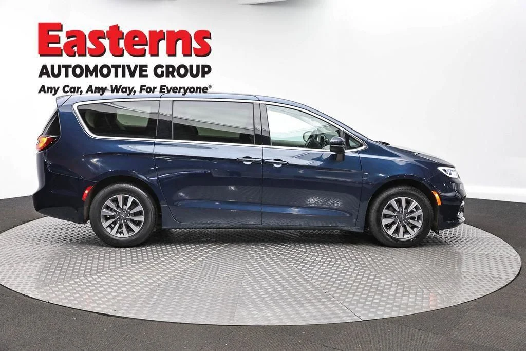 Certified Used 2023 Blue Chrysler Touring L image 4