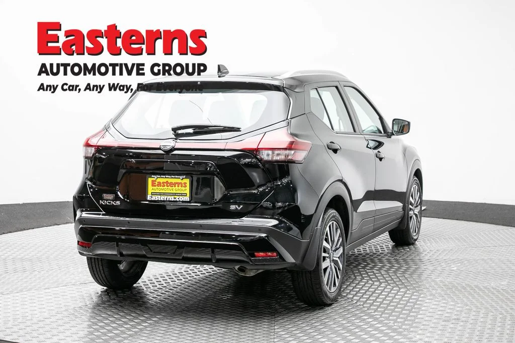 Used 2023 Black Nissan SV image 5