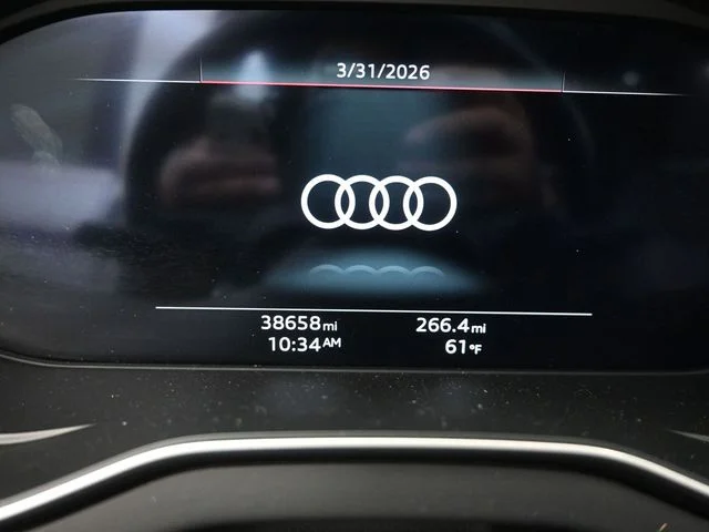 Used 2024  Audi 45 S line Premium image 9