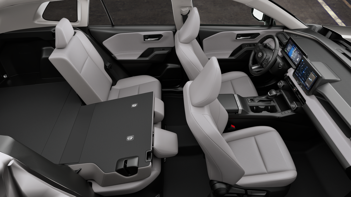 New 2026 Ice Cap Toyota XLE Premium image 44