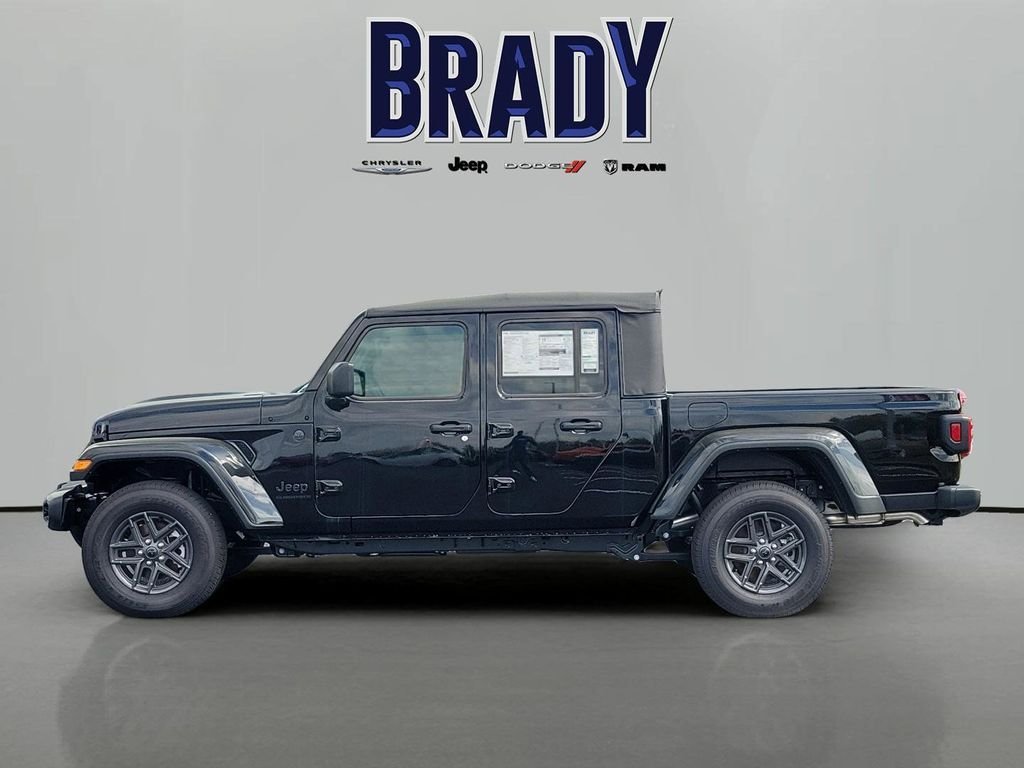 New 2025 Black Clear-Coat Exterior Paint Jeep Sport S image 6