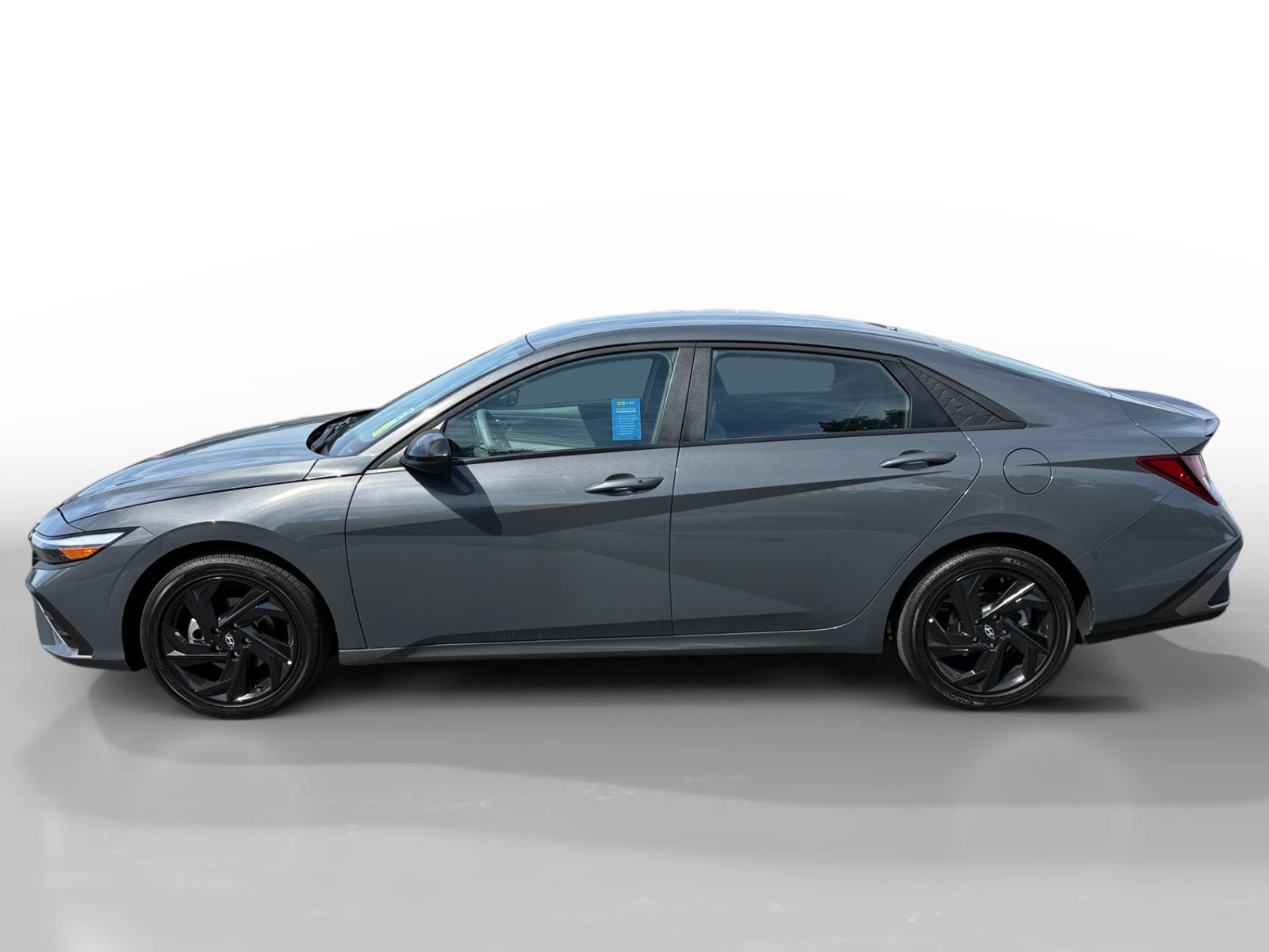 Used 2026 Gray Hyundai SEL Sport image 2