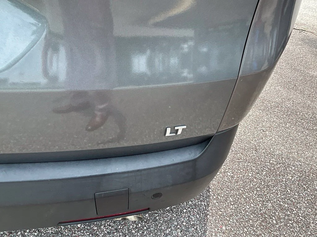 Used 2019 Gray Chevrolet 3LT image 4