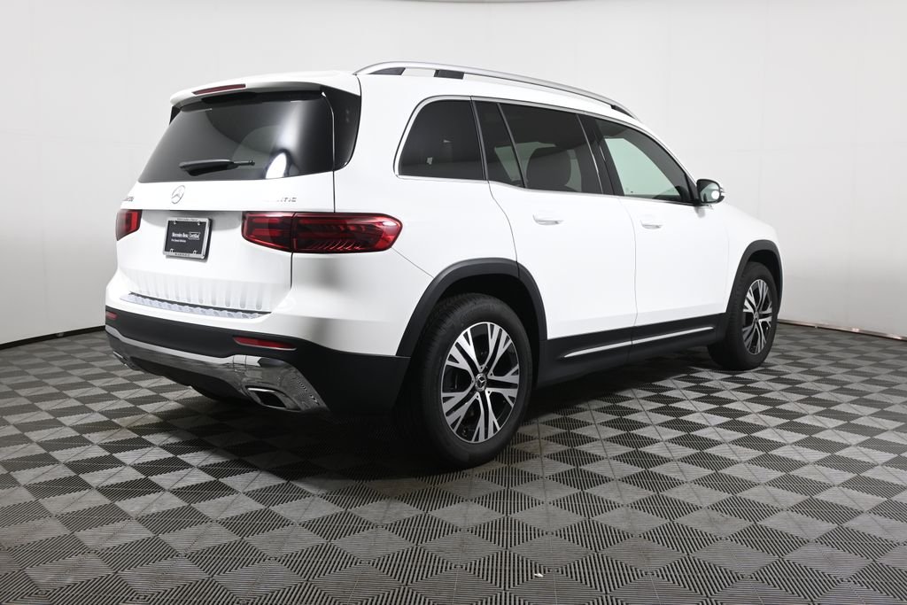 Used 2026 Polar White Mercedes-Benz GLB 250 image 7