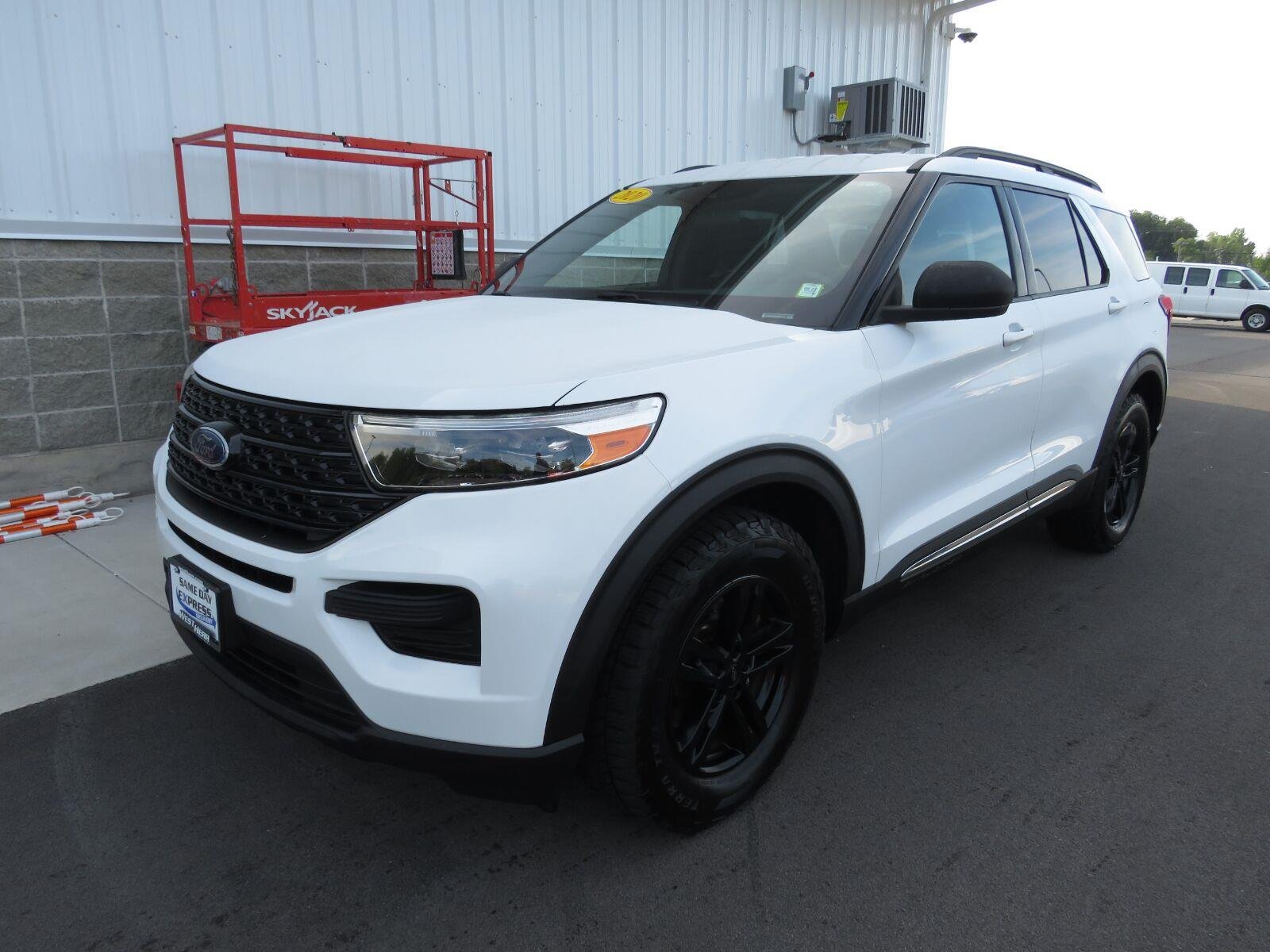 Used 2020 Oxford White Ford XLT image 12