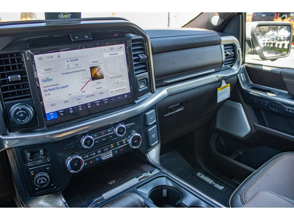 New 2026 Star White Metallic Tri-Coat Ford King Ranch image 51