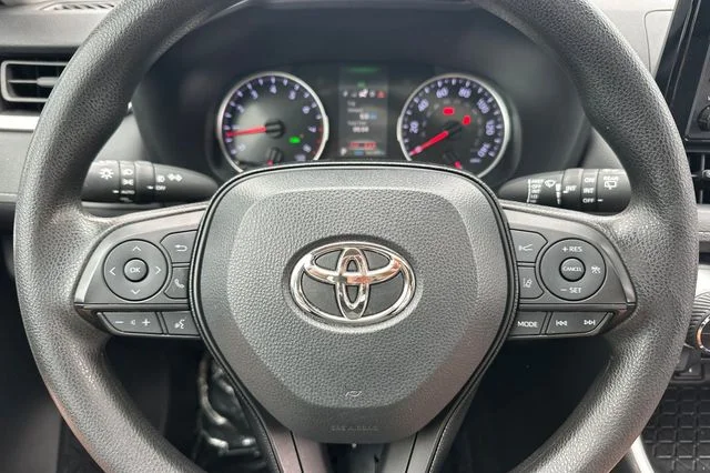 Used 2021 Red Toyota XLE image 26