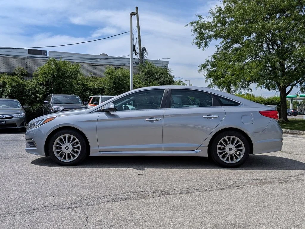 Used 2015 Gray Hyundai Limited image 4