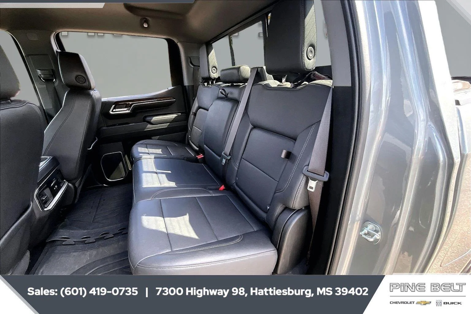 Used 2023 Sterling Metallic GMC Elevation image 20