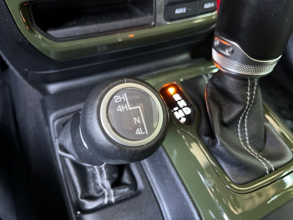 Used 2021 Green Clearcoat Jeep Overland image 45