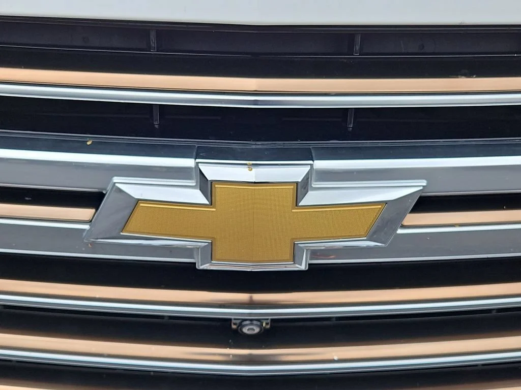 Certified Used 2021 IRIDESCENT PEARL TRICOAT Chevrolet High Country image 11