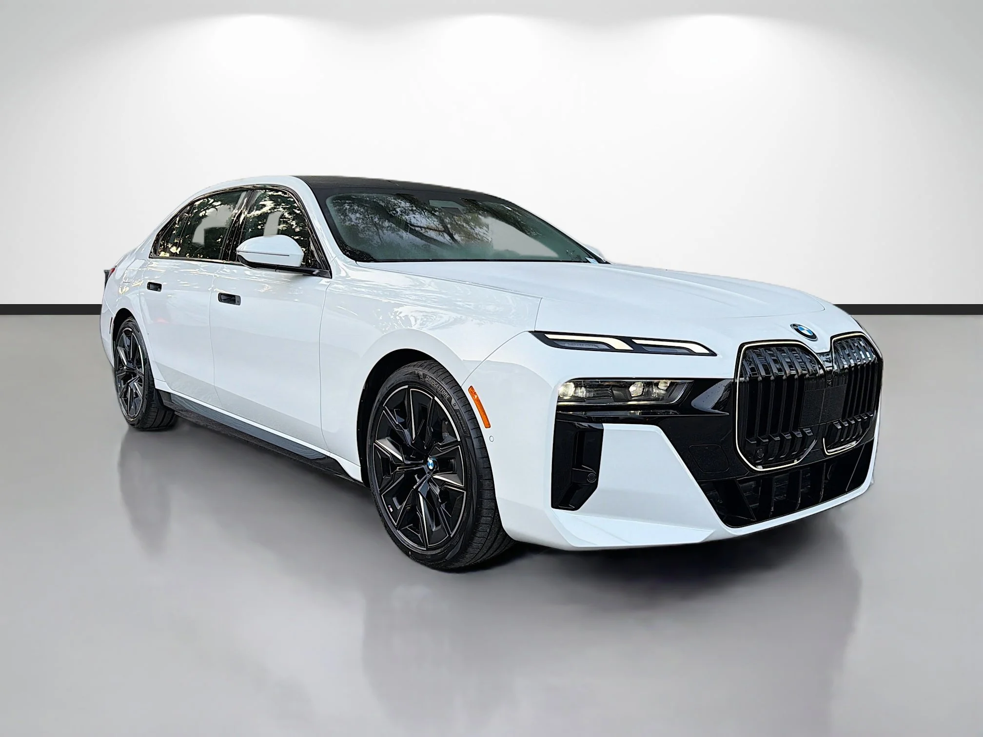 New 2026 Alpine White BMW eDrive50 image 1