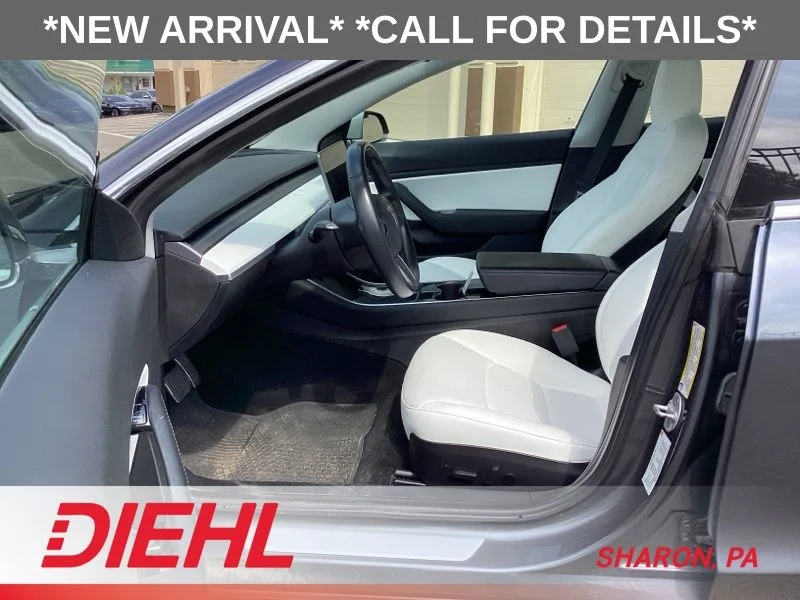 Used 2018 Silver Tesla Long Range image 9