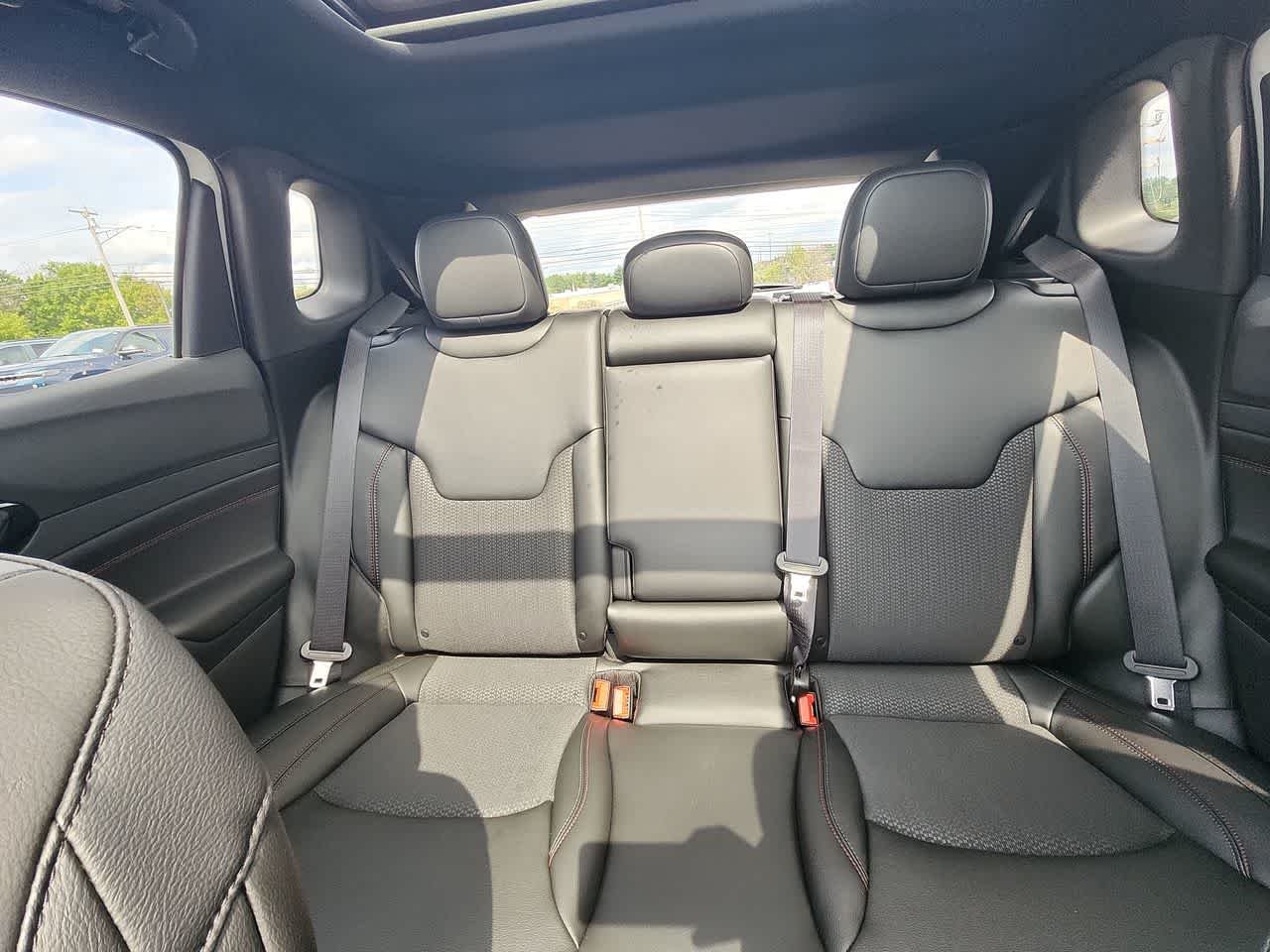 New 2026 Bright White Clearcoat Jeep Trailhawk image 15