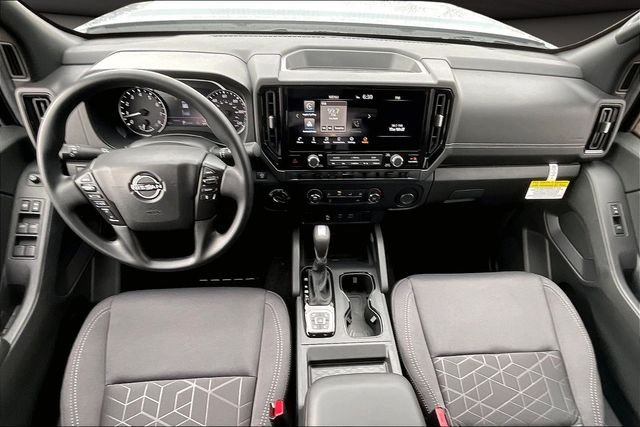 New 2026 Boulder Gray Pearl Nissan Crew Cab SV image 5