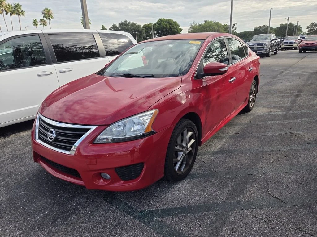 Used 2015 Red Alert Nissan SR image 3