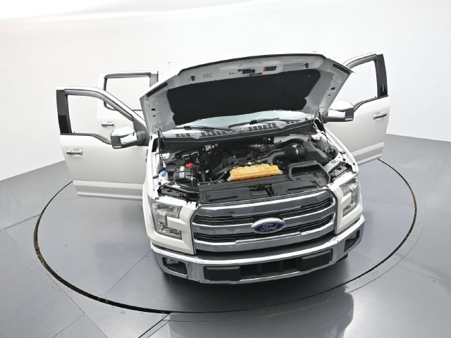 Used 2017 White Platinum Clearcoat Metallic Ford Lariat image 49