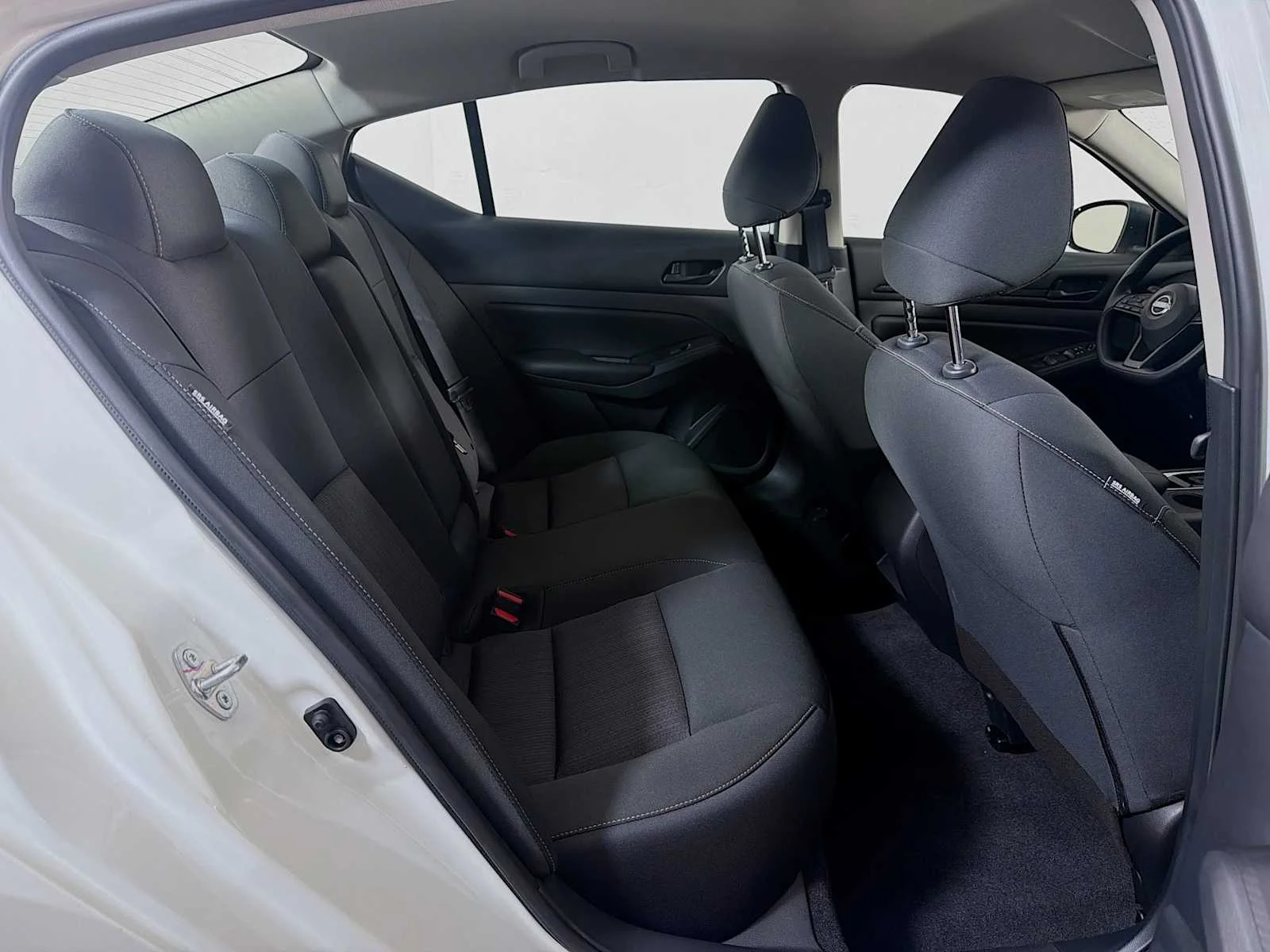 Certified Used 2025 Glacier White Nissan S image 22