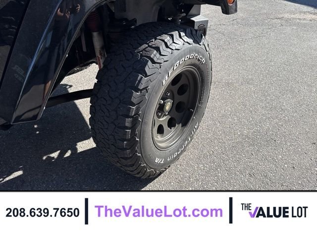Used 2011 Black Jeep Unlimited Sahara image 10