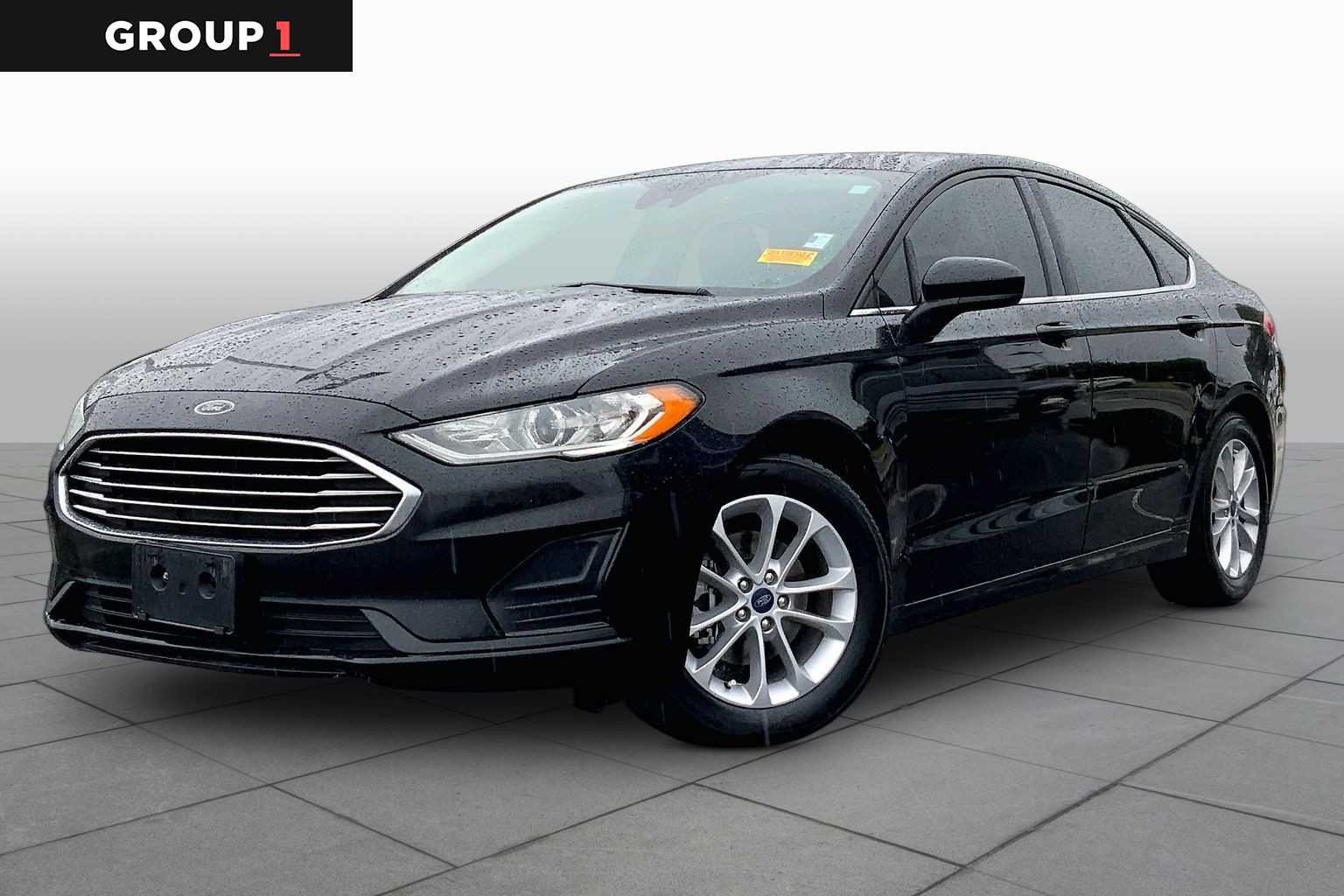 2020 Ford Fusion SE