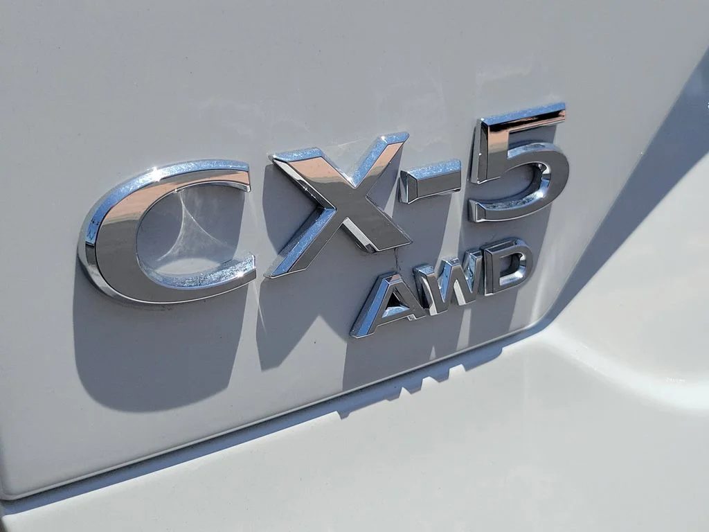 Certified Used 2025 White Metallic Mazda 2.5 S Carbon Edition image 28