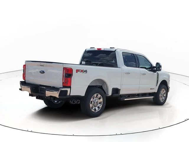 New 2026 Oxford White Ford Lariat image 5