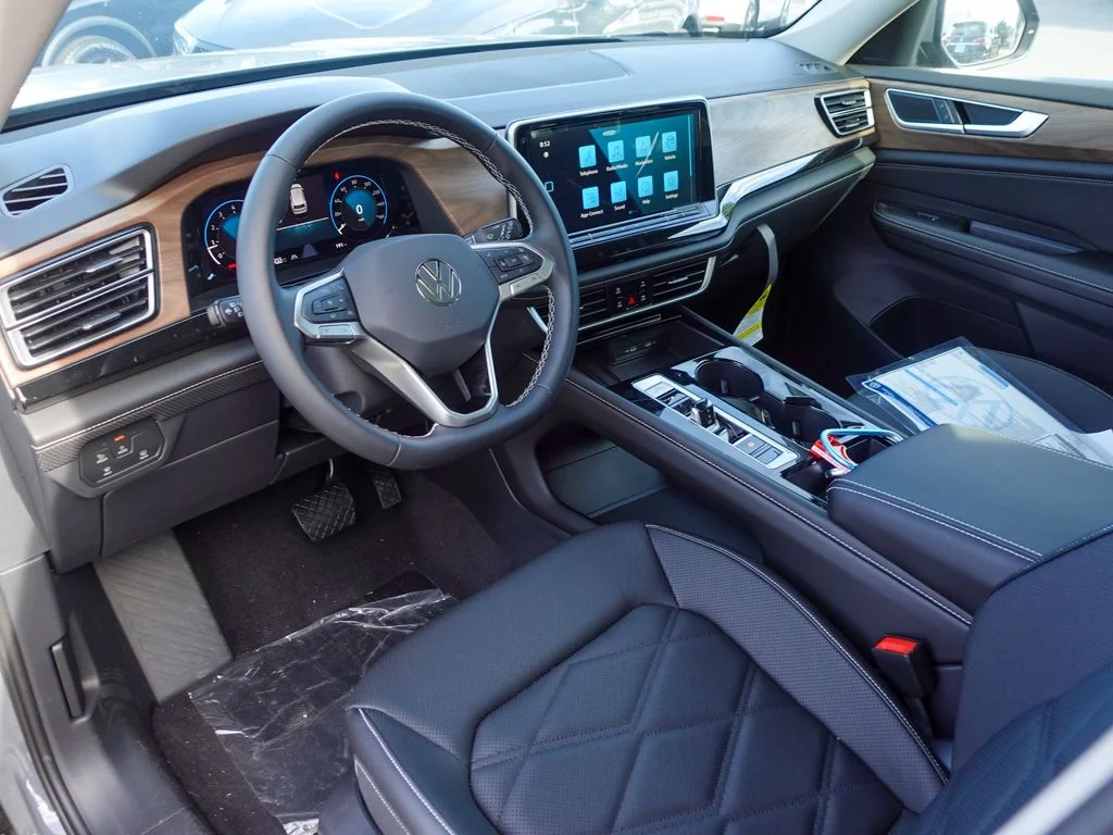 2026 Volkswagen Atlas SE w/Tech - Photo 11