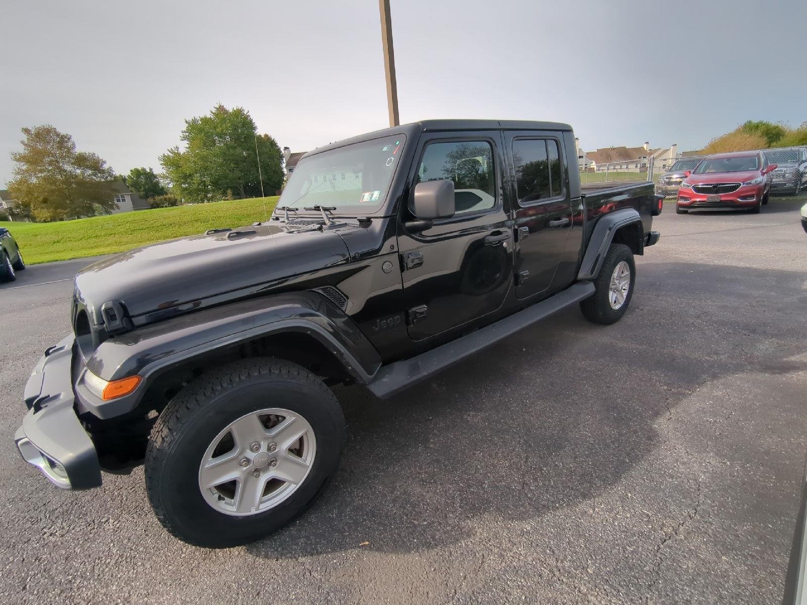 Used 2023 Black Clearcoat Jeep Sport S image 4