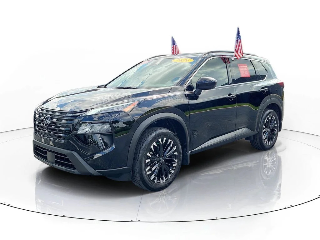 Certified Used 2026 Black Nissan Dark Armor image 4